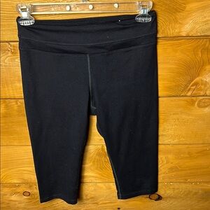 Marika‎ Women’s Sport Medium Black Cropped Sports Athletic Pull On Biker Shorts
